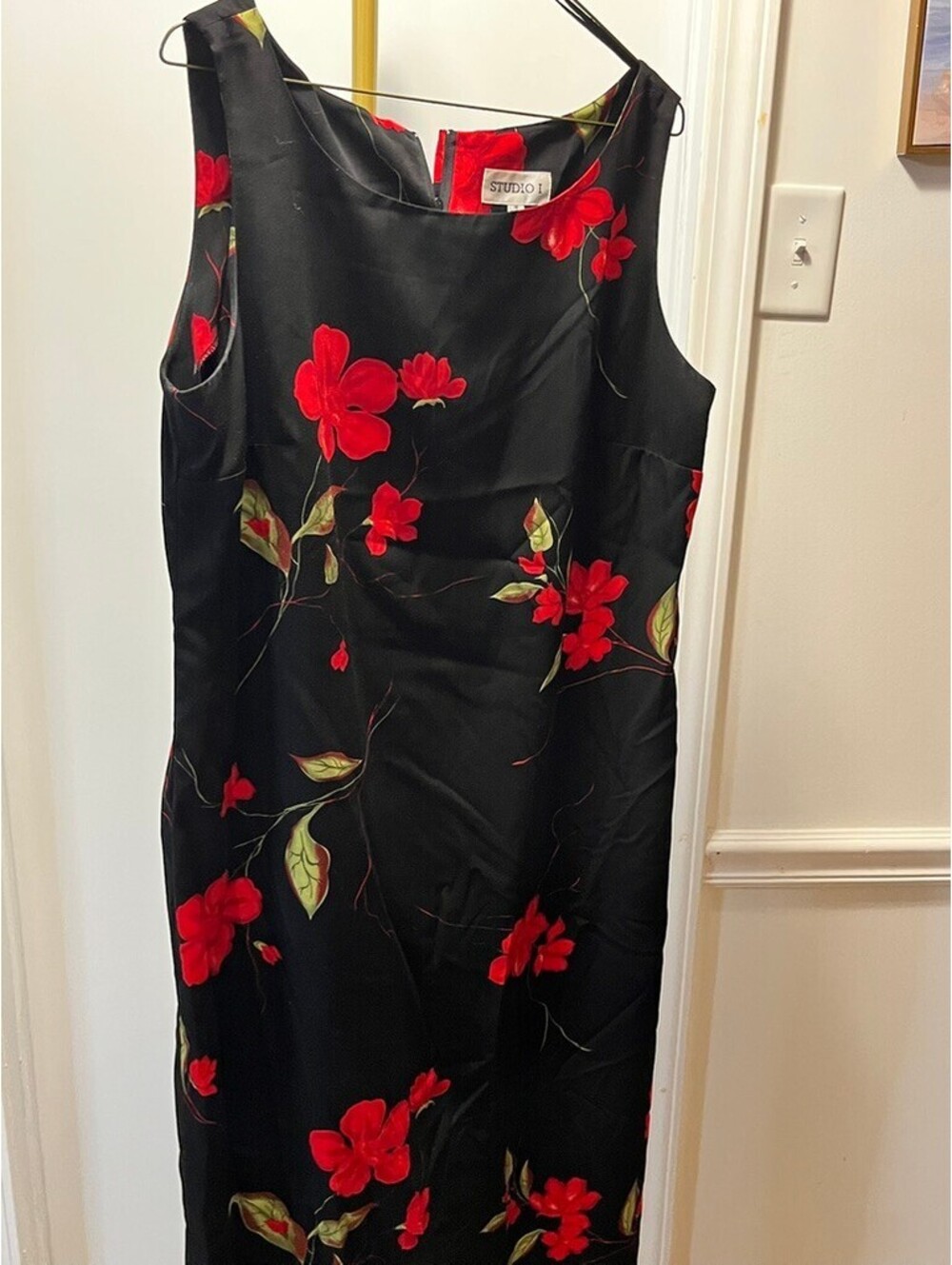 Studio I Black Midi Dress with Bold Red Floral Print Size 16
